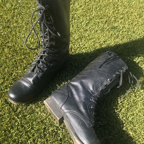 Black Faux Leather Lace-up Combat Moto Boots, w/cool turquoise lined Back Zipper - Picture 16 of 16